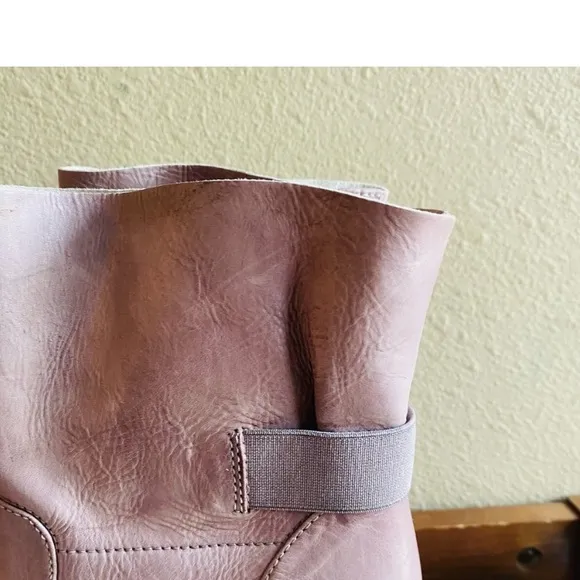 JANET &amp; JANET Light Pink Soft Leather Boots