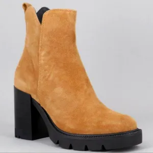 JANET &amp; JANET Marca Suede Boots In Carmel Size 37