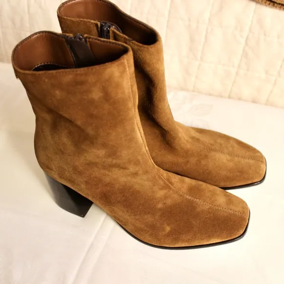Jatarea Alta leather ankle boots in brown suede