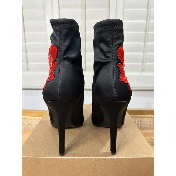 Jessica Simpson Pelanna Black Ankle Booties Embroidered Red Flowers Size 7 NWOB