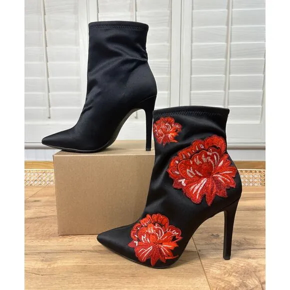 Jessica Simpson Pelanna Black Ankle Booties Embroidered Red Flowers Size 7 NWOB