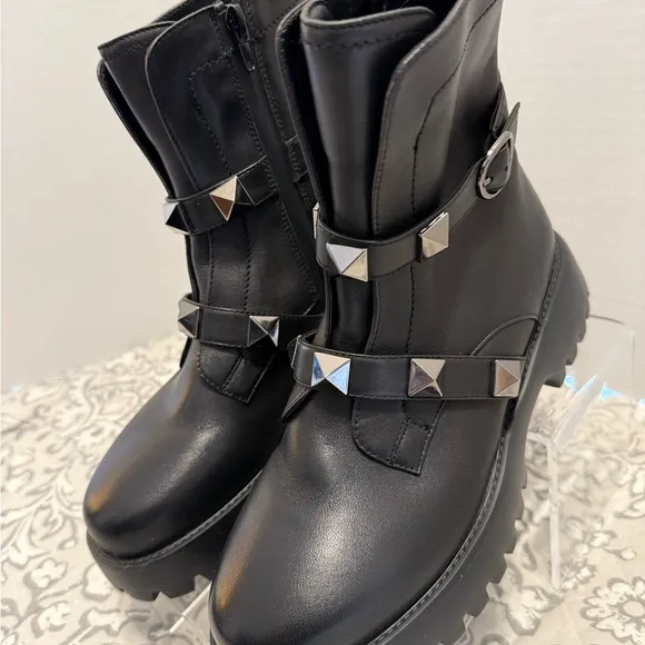 Jildor Zinky Leather Studded Boots