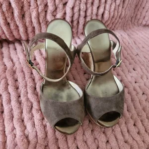 Jimmy Choo Elegant Brown Suede Women's Sandals