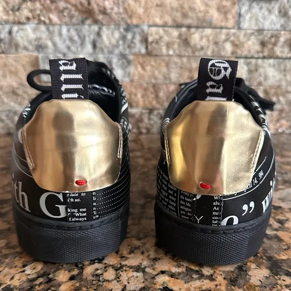JOHN GALLIANONewspaper-Print Leather Sneakers