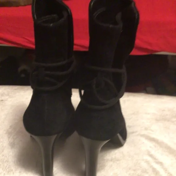 Joie Suede boots with Tassles tie at the ankle