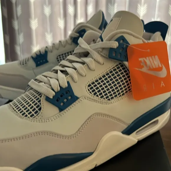 JORDAN 4 RETRO 'MILITARY BLUE' 2024
