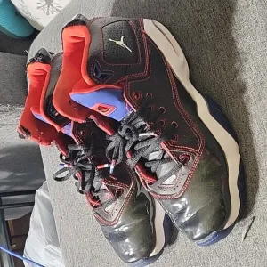 Jordan B'loyal Bred sneakers