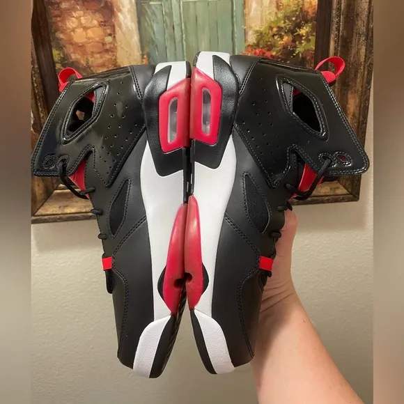 Jordan Flight Club 91 Black University Red sneakers
