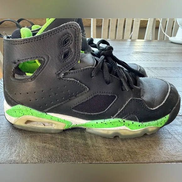 Jordan Flight Club Youth/Boy’s Retro Electric Green (Size 4Y)