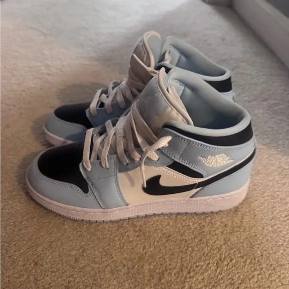 Jordan Kids' Blue and Black Sneakers