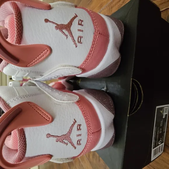 Jordan Kids Shoes in Pink and White