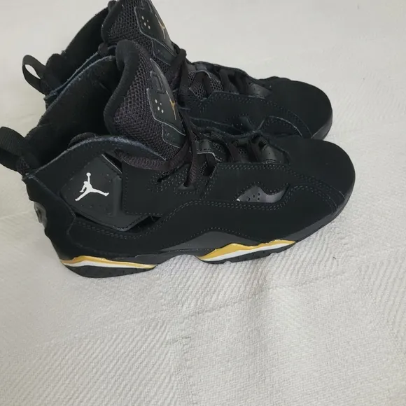 JORDAN Kid's Size 2Y Black and Gold Sneakers