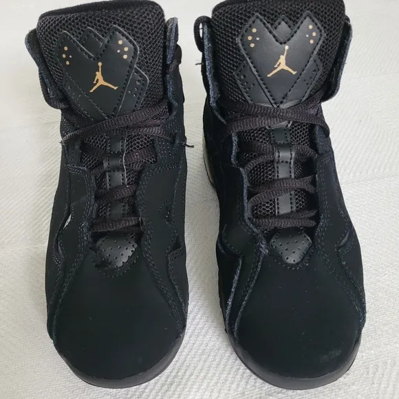 JORDAN Kid's Size 2Y Black and Gold Sneakers