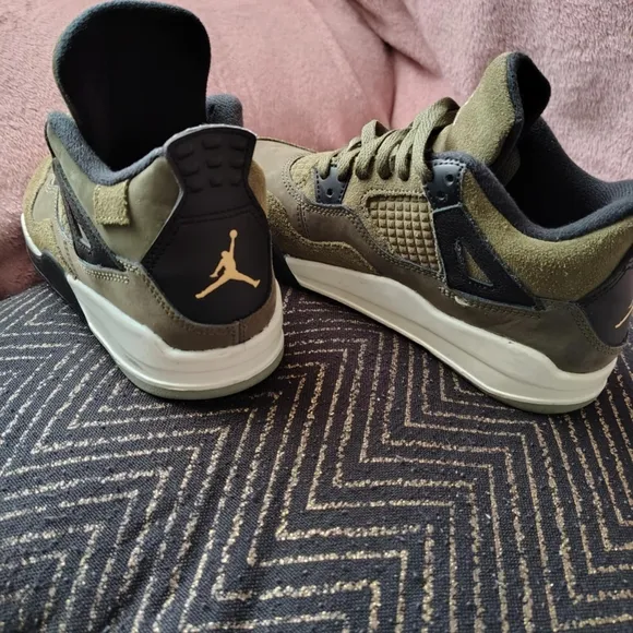 Jordan Olive Green Sneakers Size 3y