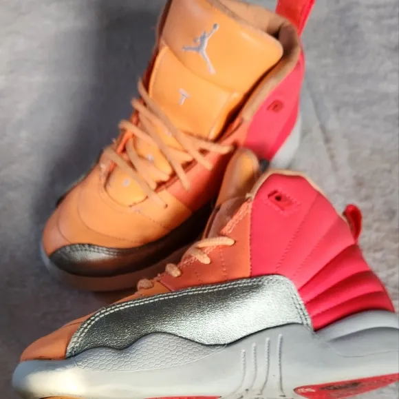 Jordan Retro 12 PS Racer Pink/ White- Hot Punch-size 13