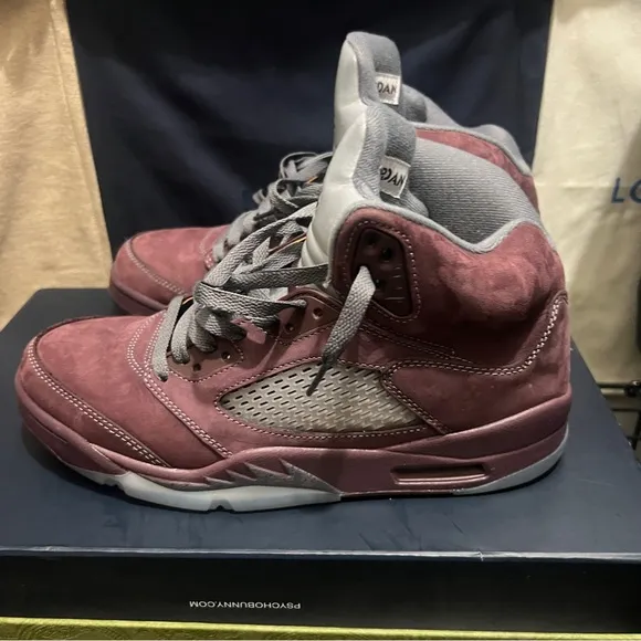 Jordan Sneakers in Burgundy and Gray