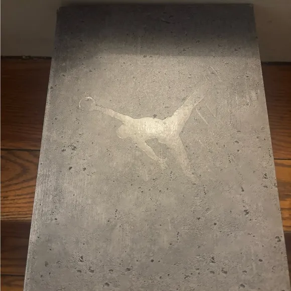Jordan Sneakers in Gray