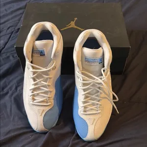 Jordan Sneakers in White and Blue size 11