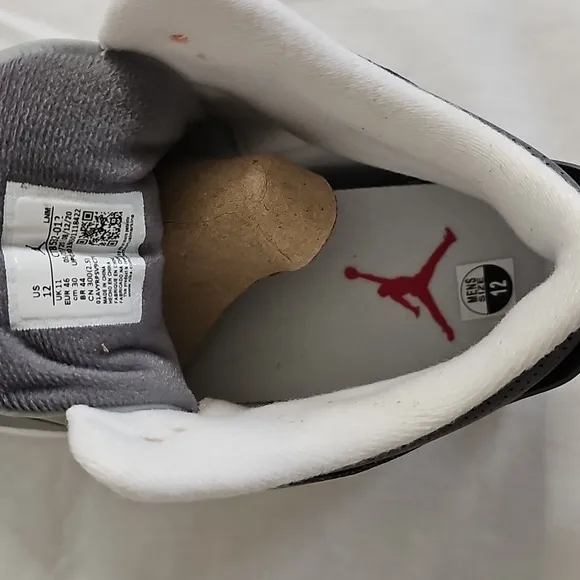 JORDON SNEAKERS