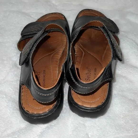 Josef Seibel Black and Tan Leather Comfort Sandals Shoes - Size 40/9