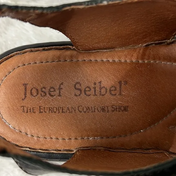 Josef Seibel Black and Tan Leather Comfort Sandals Shoes - Size 40/9