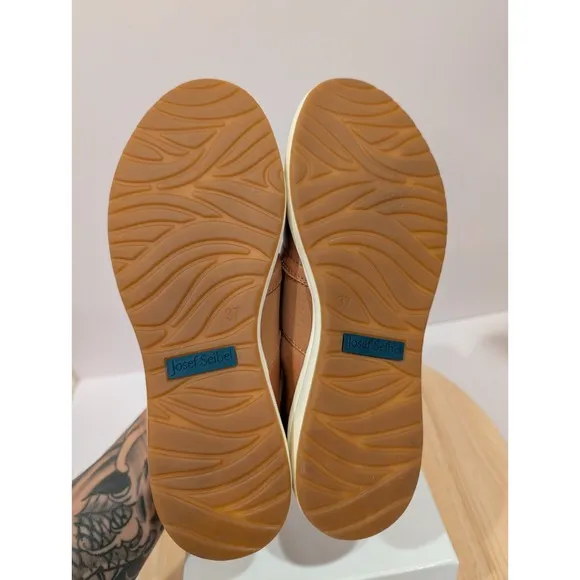 Josef Seibel Caren 26 Skate Inspired Slip On Leather Brown Sneakers Womens 6-6.5