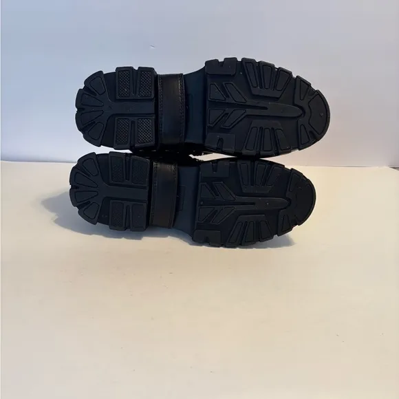 Karl Lagerfeld black embellished slip on ankle boots. Size 6M