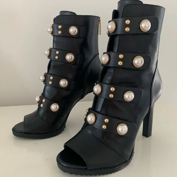 Karl Lagerfeld Paris boots