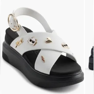 Karl Lagerfeld Paris Tilda Platform Wedge Sandal Charms Bright White 6.5 new