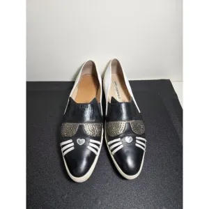 Karl Lagerfeld Paris slip-on leather Sneakers Size 9