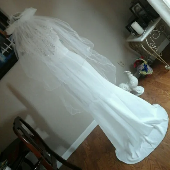 Kate Kasin White Wedding Dress