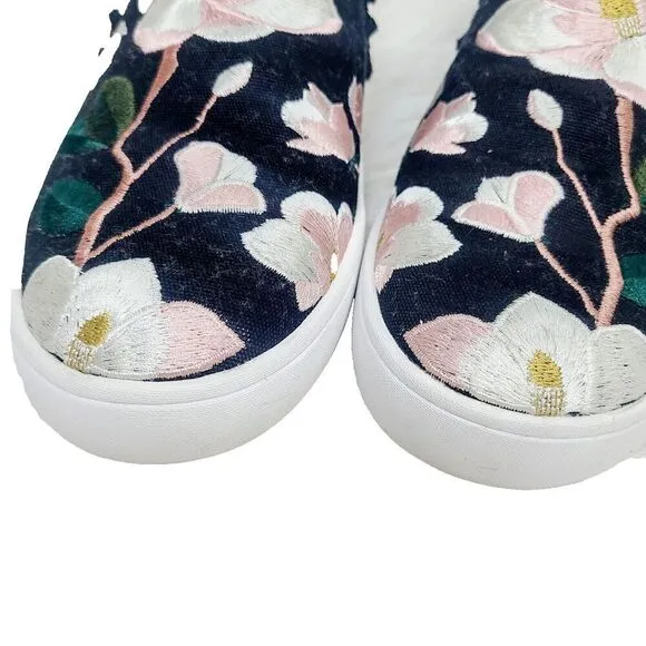 Kate Spade Leonie Sneakers 8.5 Black Pink Embroidered Floral Ruffle Slip-On Shoe