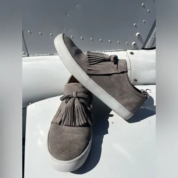 KATE SPADE ♠️ Tan Suede Tassel Sneakers! Size 6; LIKE NEW!