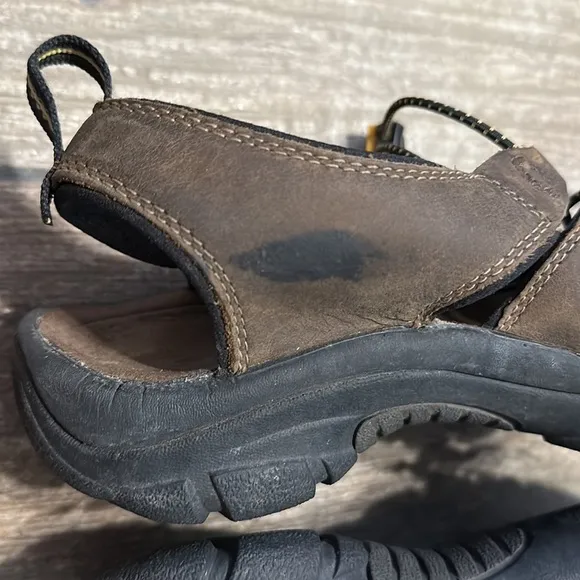Keen Men’s Brown Leather‎ Newport Sandals Sz 10.5