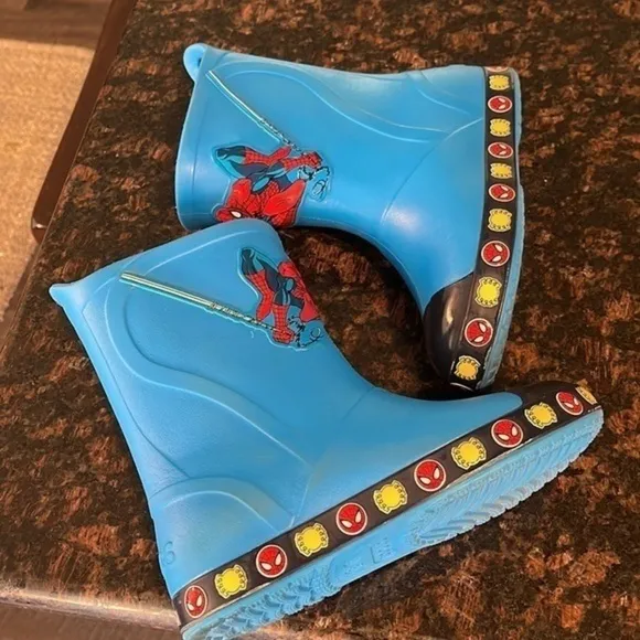 Kids Crocs Spider-Man slip on boots
