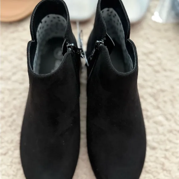 Kids shoes size 2
