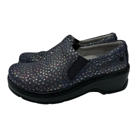 KLOGS Naples size 8 M Slip On Shoes Nursing Healthcare Navy Hearts