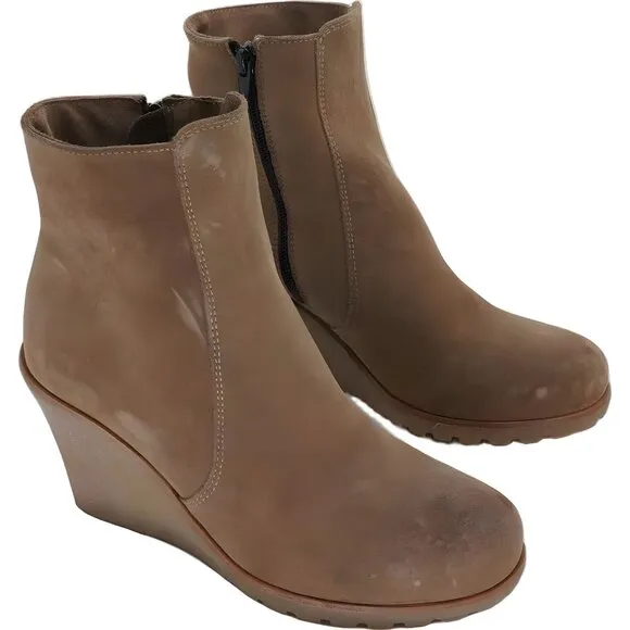 La Canadienne Krista Waterproof Leather Wedge Booties Size 7