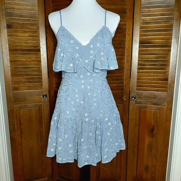 La Maison Talulah Ardency Blue Floral-Embroidered Dress Sz S