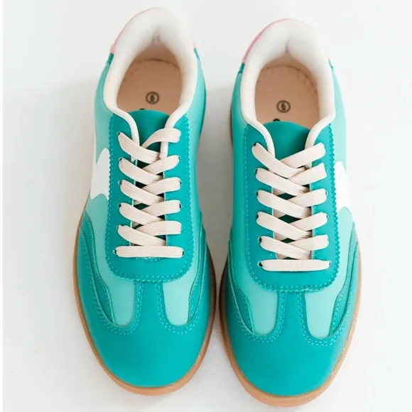 La Shiloh Women’s Stylish Teal and White Sneakers