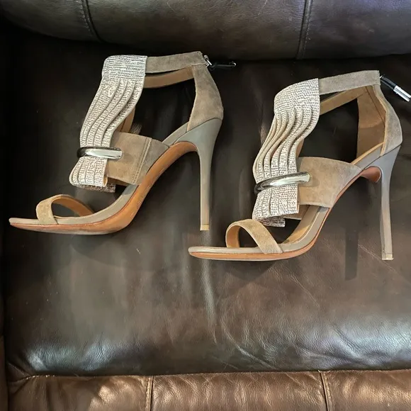 L.A.M.B Heeled Sandals With Back Zipper Size 8