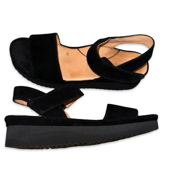 L’Amour Des Pieds Sandals