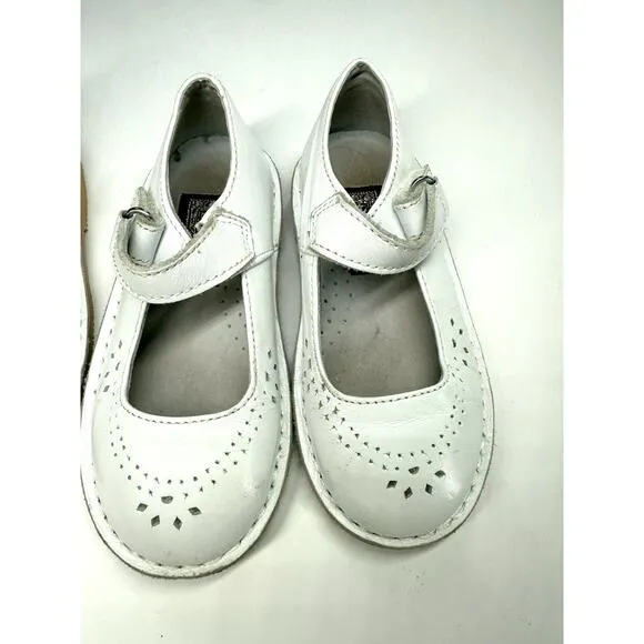 L'amour Dress Shoes Girls Shoes Lot of 2 Pairs, 7.5 &amp; 8 Toddler White