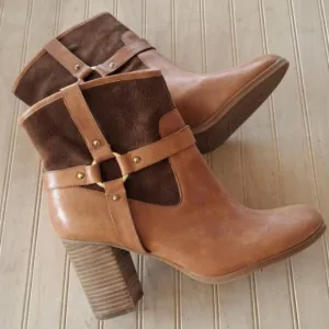 Lauren Ralph Lauren Dylan Suede Leather Mid Heel Boots. Size 8.5