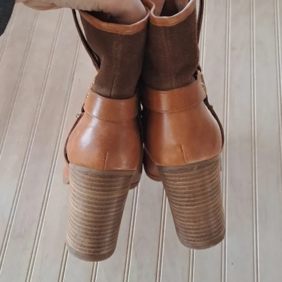 Lauren Ralph Lauren Dylan Suede Leather Mid Heel Boots. Size 8.5