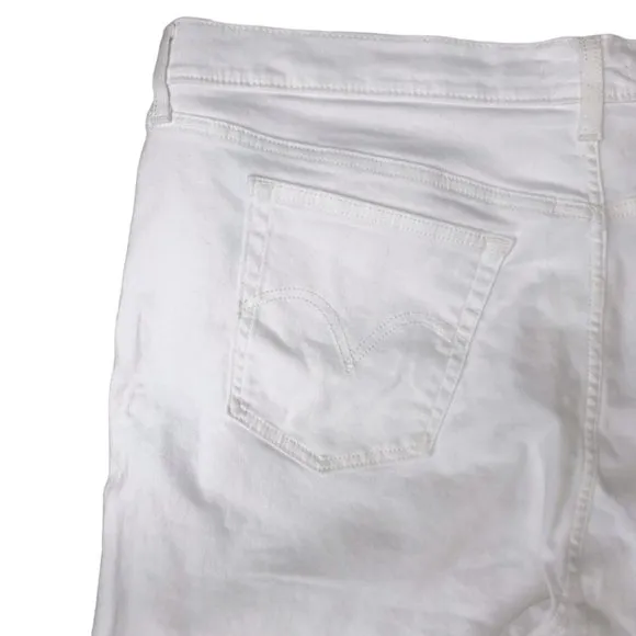 Levi’s Premium Wedgie Skinny Distressed Size 24W White Crop High Waist Rise