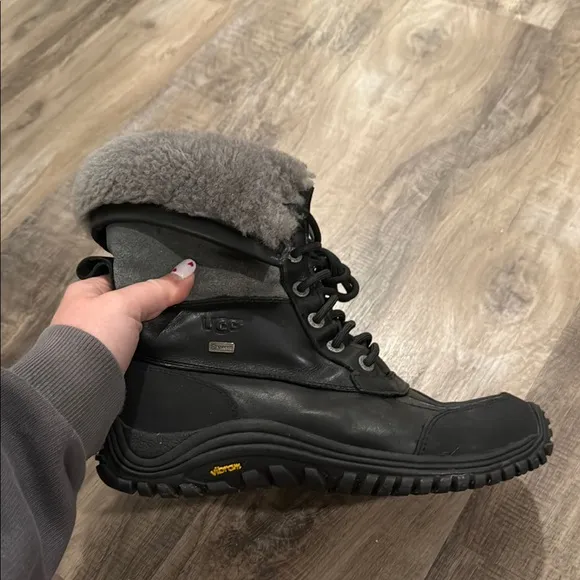 Lightly worn UGG Black Fur-Lined Boots size 8.5