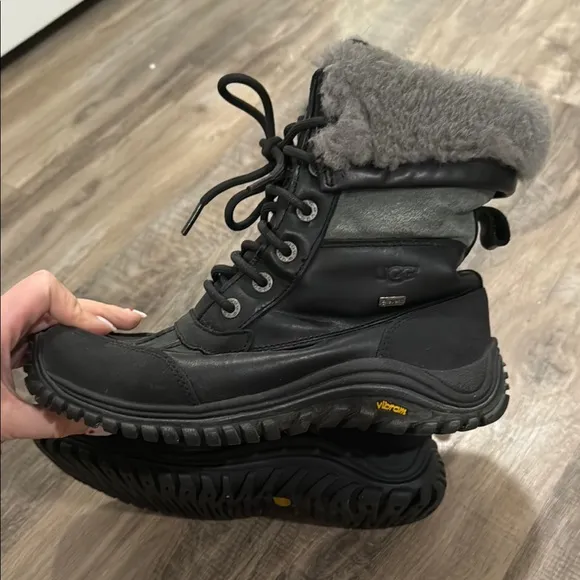 Lightly worn UGG Black Fur-Lined Boots size 8.5
