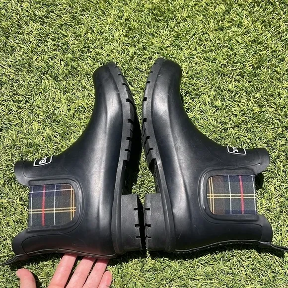 Like NEW! BARBOUR Boots