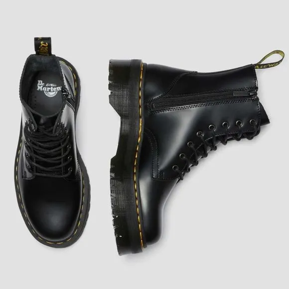 Like New Dr. Martens Jadon Smooth Leather Platform Boots Size US W 5